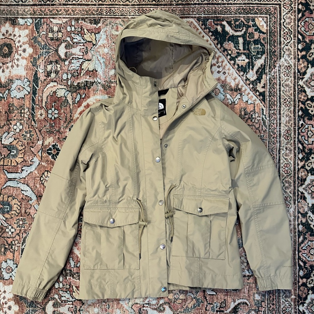 The North Face Women’s Tan Raincoat Rain Jacket Size Small
